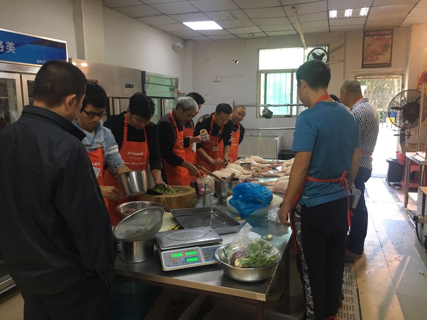 深圳品轩烧腊培训-学员实操 1654035229.jpg